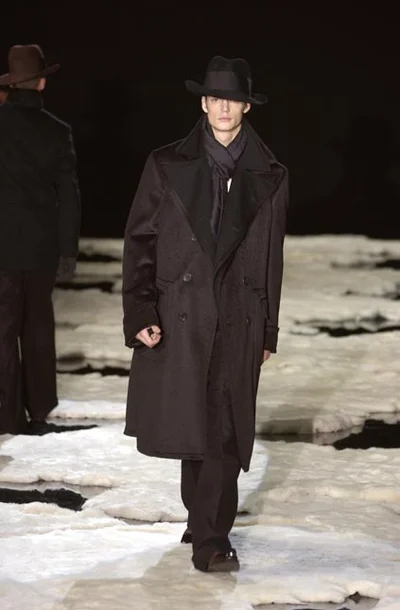 Look 16